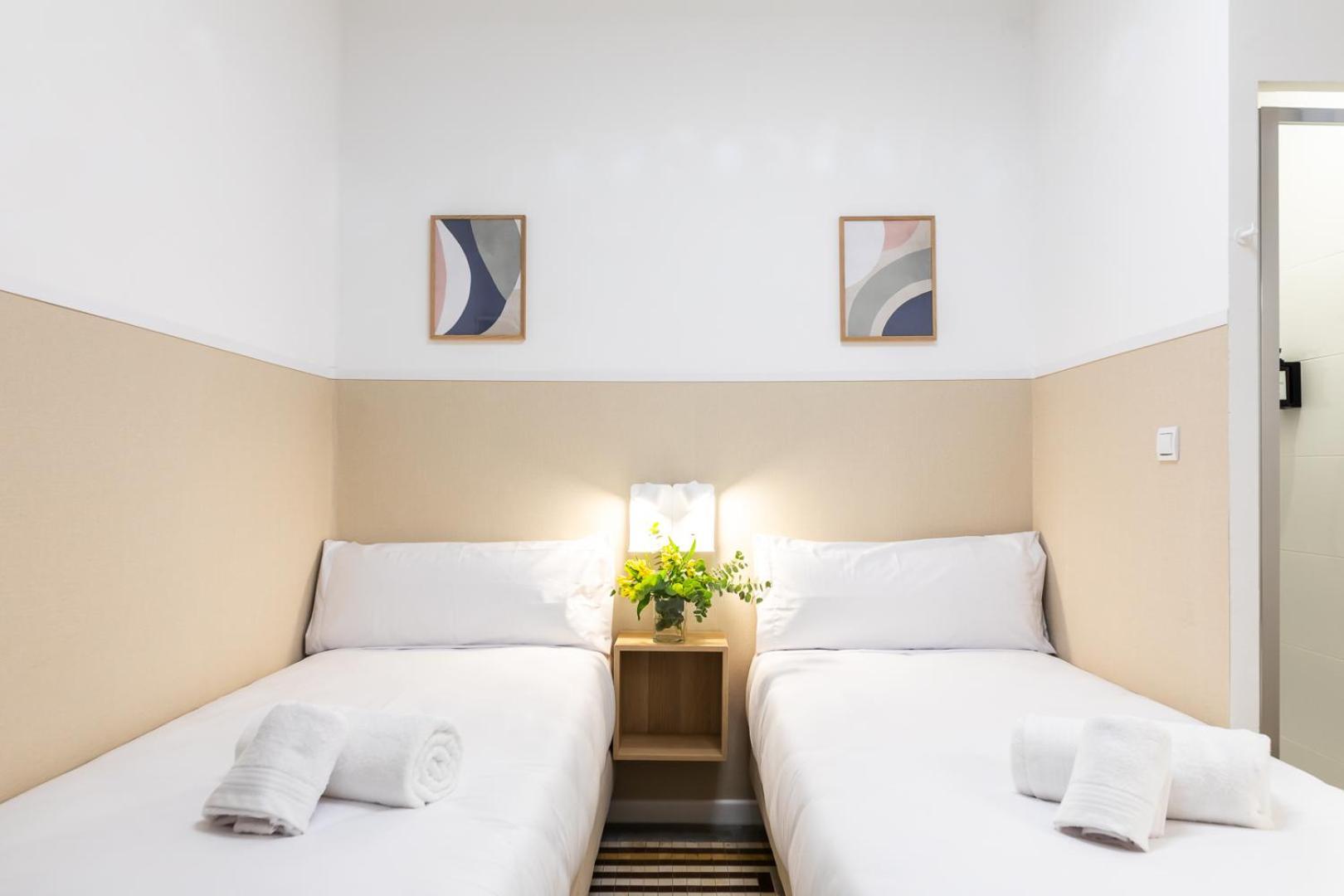 Pension Alicante By Moontels Valencia Bagian luar foto